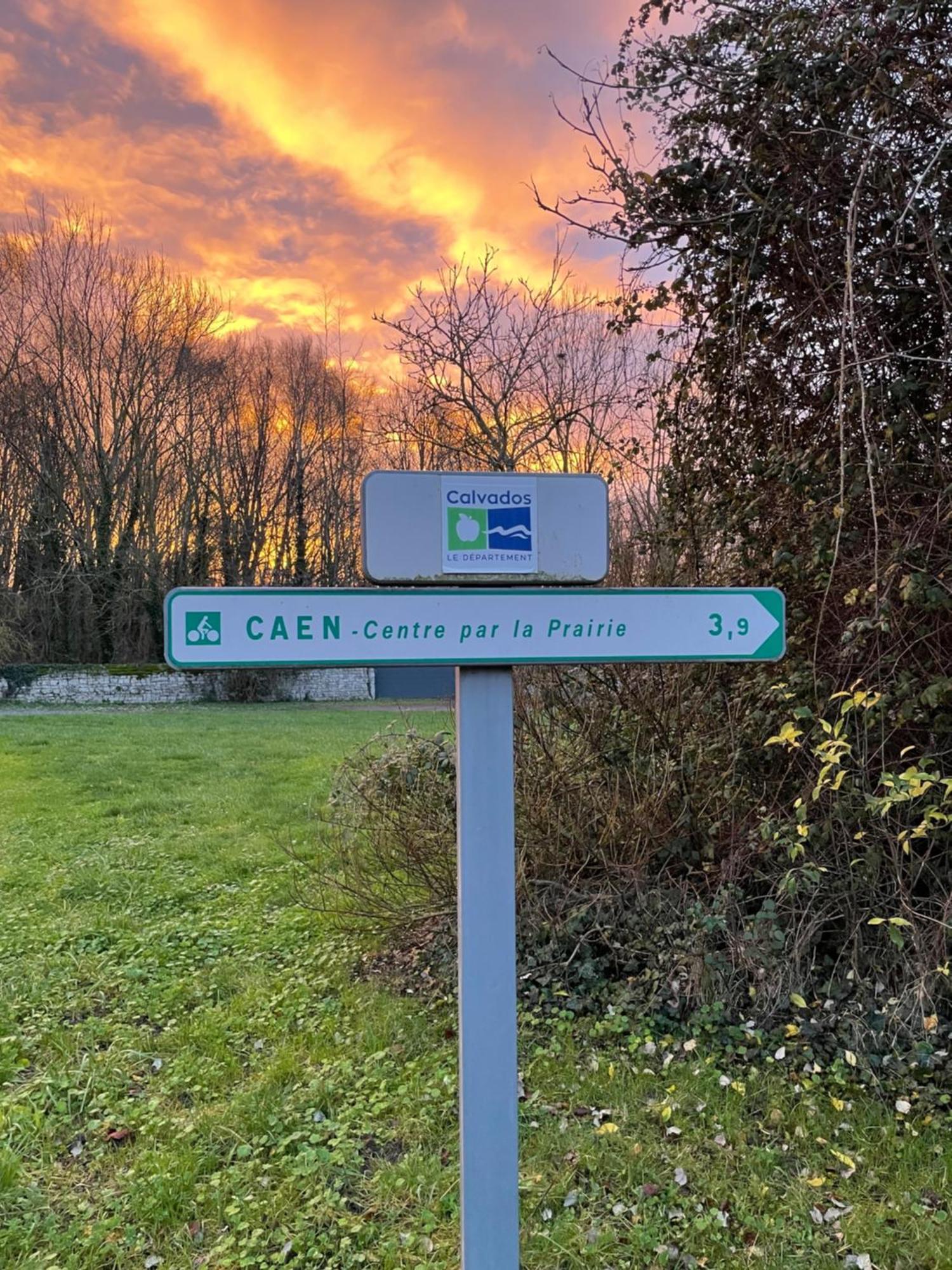 Le Noe Villa Caen Eksteriør billede